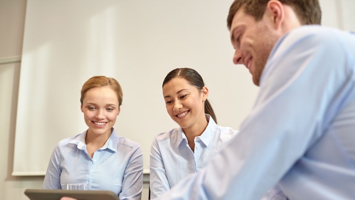 Claude AI Nedir? Nasıl Kullanılır? Türkçe Prompt Örnekleri ve Kullanım Rehberi (2026) - Blog - Vidoport